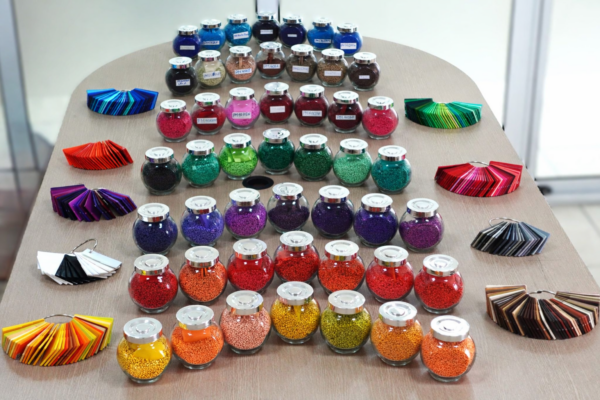 ❓ How to Improve Color Durability in Plastic Products b9567b9f 660a 40be 91b3 71df56a35e45